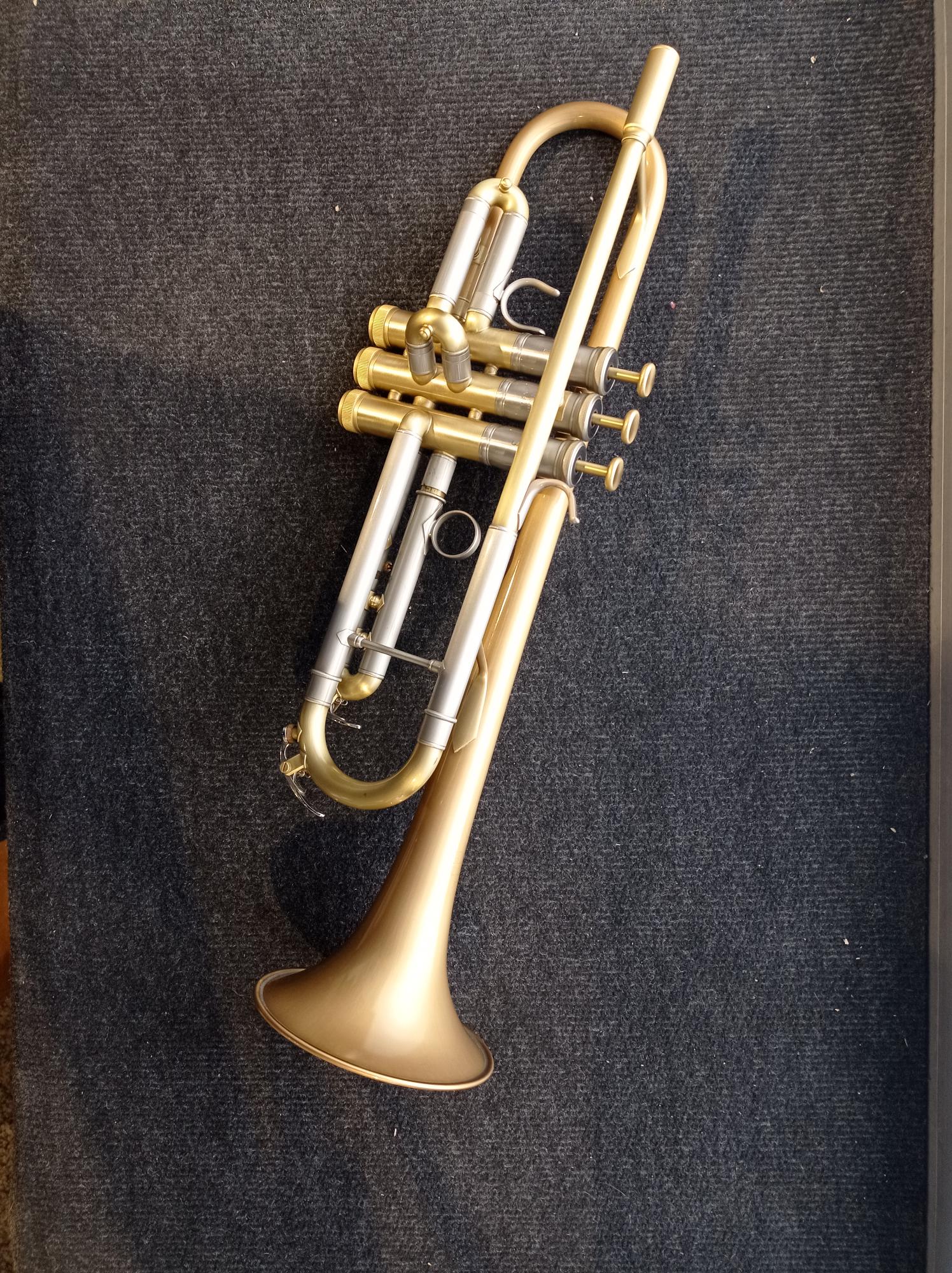 B Trompete Yamaha YTR 8335GH  gebr.