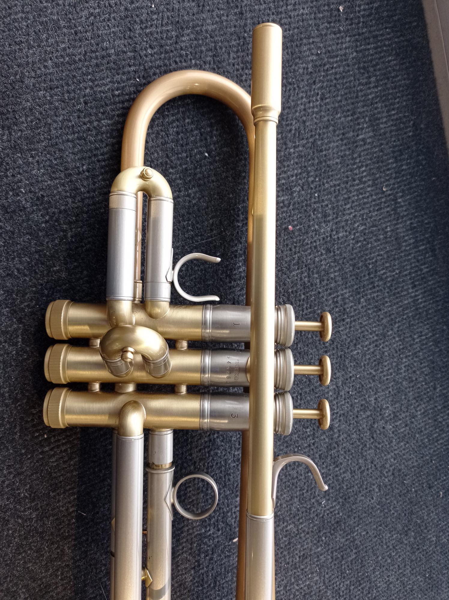 B Trompete Yamaha YTR 8335GH  gebr.