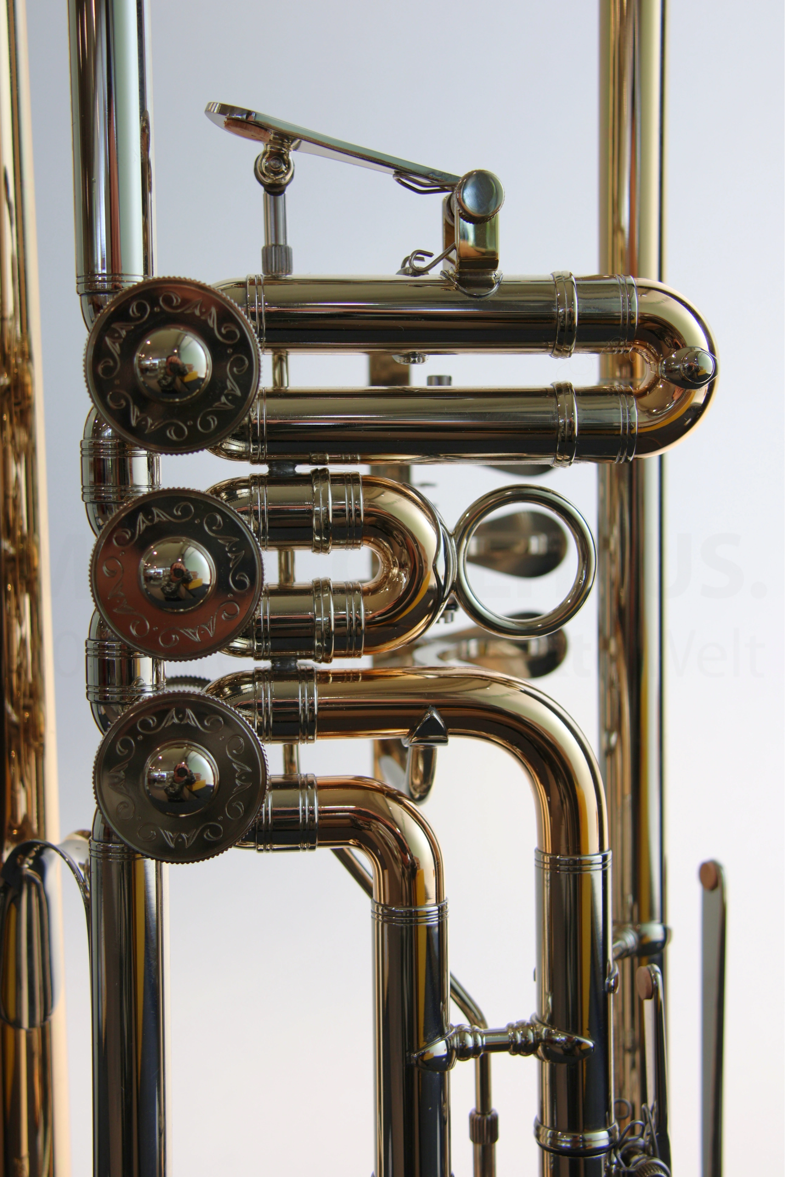 B- Drehventiltrompete Ricco Kühn T043/B
